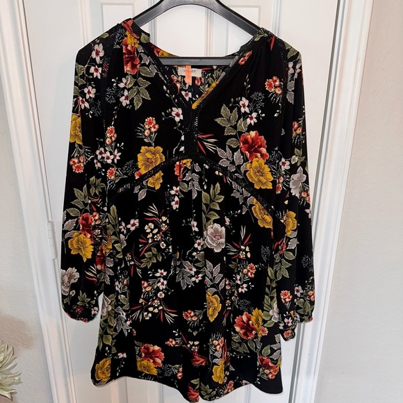 Umgee Dresses & Skirts - Floral Dress